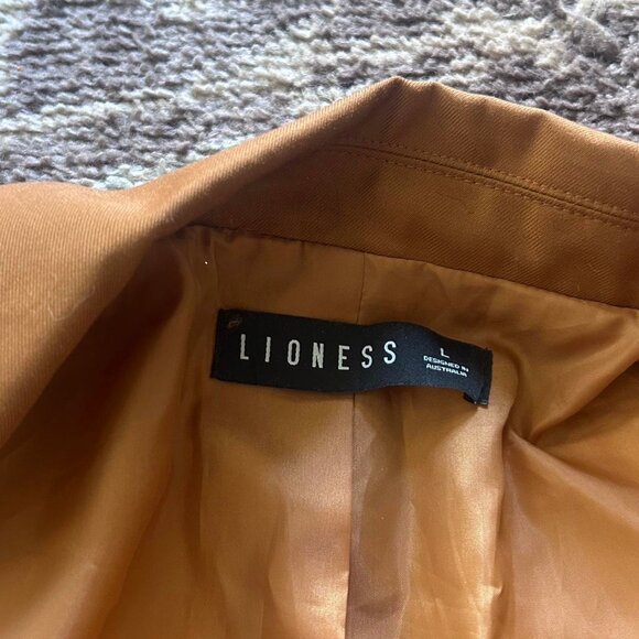 Lioness Oversized Blazer L Tan Brown Beige singe button jacket Welcome to Jungle - Picture 2 of 4